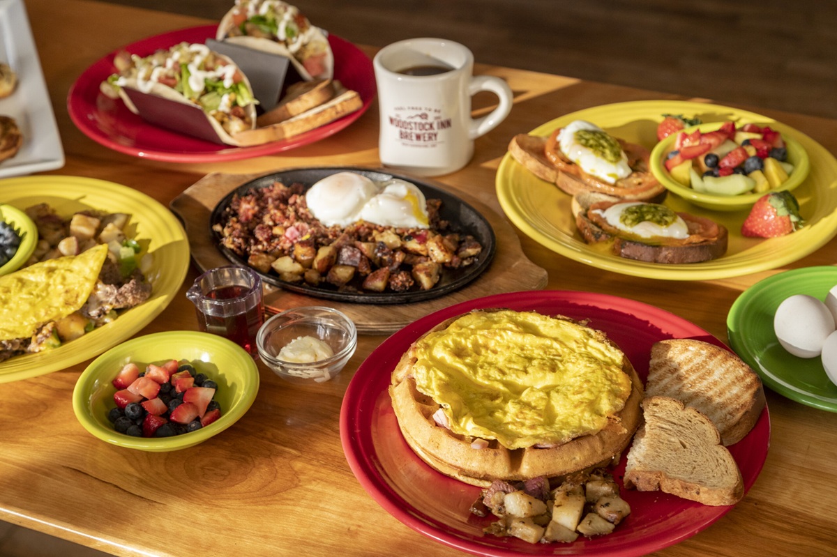 What Time Is Holiday Inn Breakfast